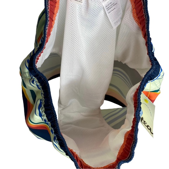 Tea Collection Mid-Length Swim Trunk Mediterranean Stripe - Picture 5 of 8